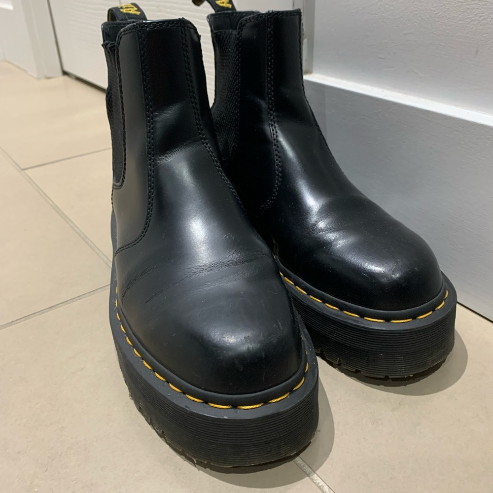 Dr. Martens 2976 quad platform chelsea boots